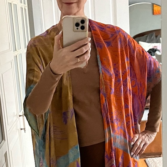 Guru 100% Silk Kimono - O/S - Picture 4 of 9
